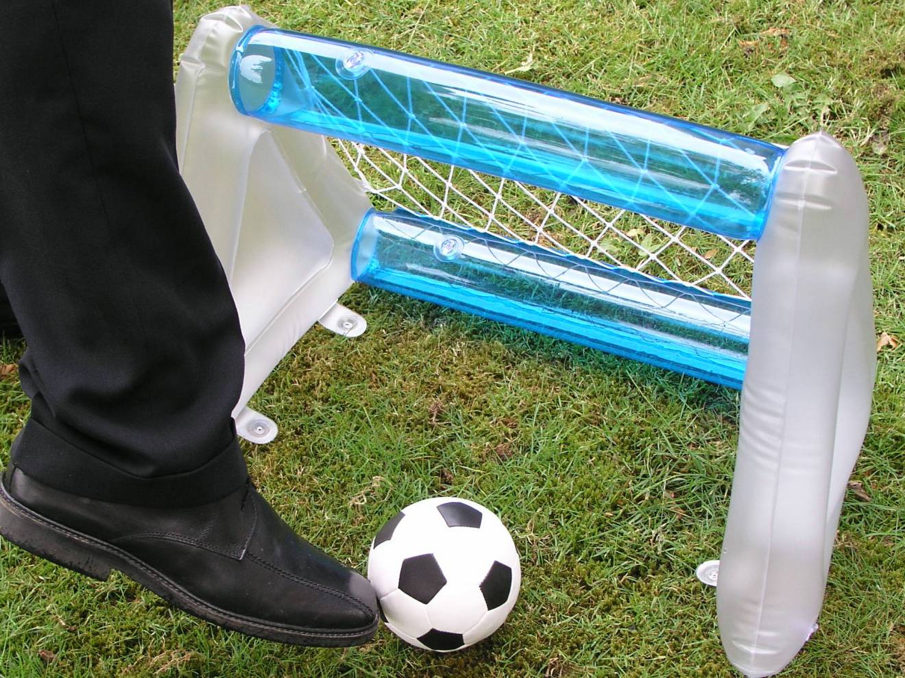 Jeux gonflables miniatures à air captif But promotionnel à air captif sur emballage pour mini-football à domicile X-Treme Creations