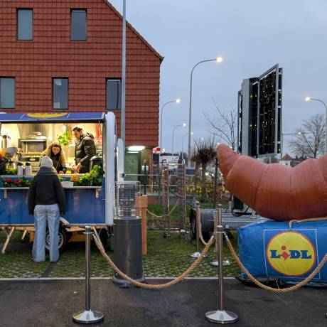 POS/POP Inflatable as point of sale material inflate croissant on base in front of the supermarket Lidl designed by the agency Citycubes X-Treme Creations