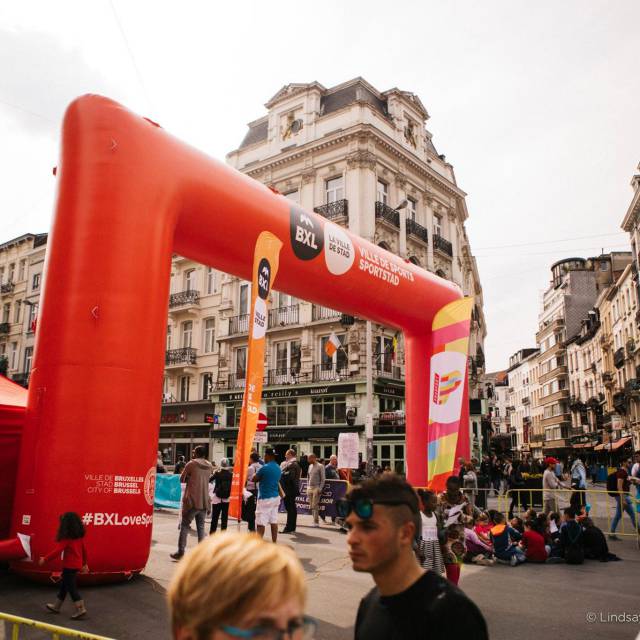 Giant inflatable arches Finish line arch, Archway, Race Arches, Race Archways, Brussels, Publicity arch, Advertising arches X-Treme Creations