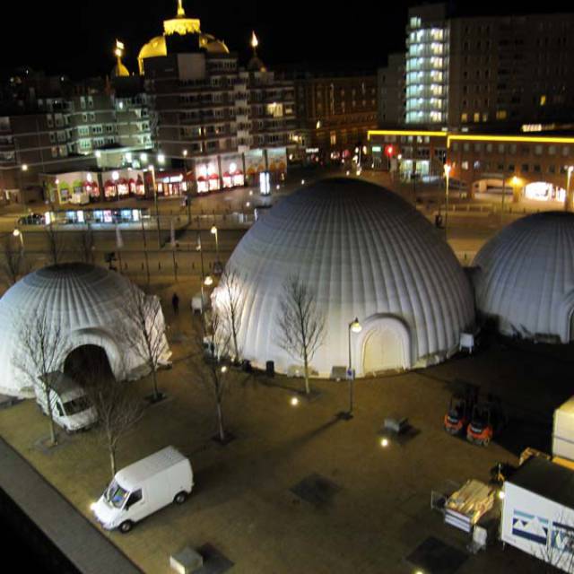 Giant inflatable stands group of 3 very large inflatable multifunctional outdoor stands in the shape of an iglo in the Dutch city of Scheveningen X-Treme Creations