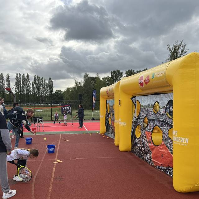 Jeux gonflables géants Cibles de tennis gonflables avec bâche imprimée pour créer une animation tennis ludique X-Treme Creations