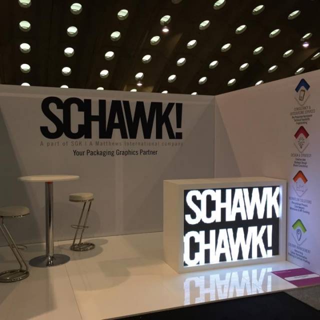 Spezialist für Stände Maßgeschneiderter Schawk-Stand mit Aluminiumrahmen und vollfarbigem 200-Gramm-Dekostoff-Textil X-Treme Creations