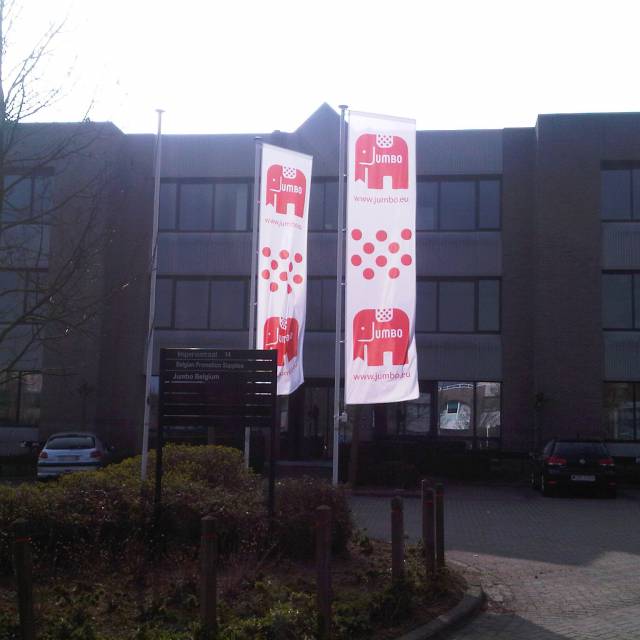 Large format print vlaggen permanente dynamische 500-vlaggen op het Brusselse hoofdkantoor van Jumbo X-Treme Creations