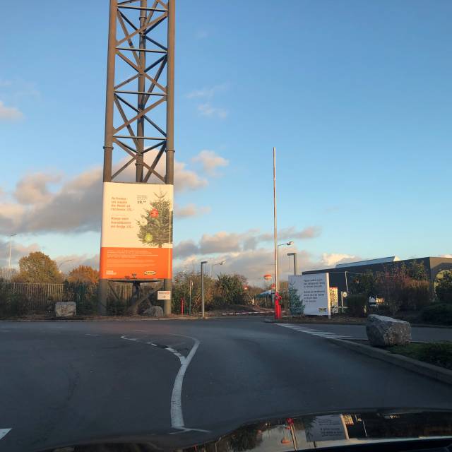 Large sized print banners Christmastree Frontlit Ikea banner around tower near main entrance Ikea Drogenbos X-Treme Creations