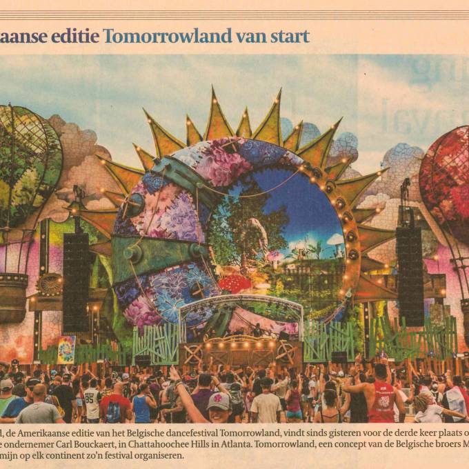 Inflatables in the media Inflatable moon, Inflatable balloon shape for stage Tomorrowland festival, Inflatable decor elements The Gathering, economic and financial Flemish Newspaper De Tijd X-Treme Creations